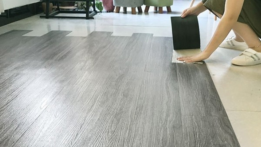 Sàn nhựa giả gỗ dán keo