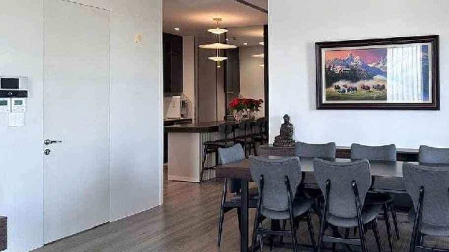 Ưu điểm nổi bật của sàn gỗ cốt đen